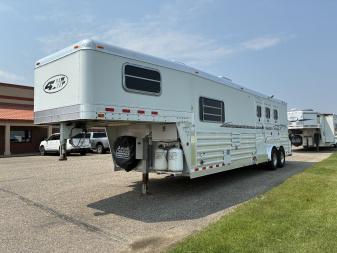 Used 2007 4-Star Trailers 3H 11'LQ Horse Trailer