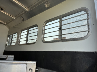 Used 2007 4-Star Trailers 3H 11'LQ Horse Trailer
