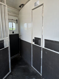 Used 2007 4-Star Trailers 3H 11'LQ Horse Trailer
