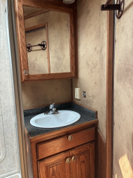 Used 2007 4-Star Trailers 3H 11'LQ Horse Trailer