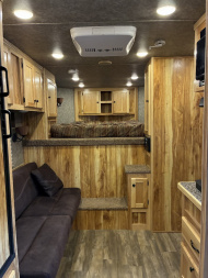 Used 2018 Lakota 4H 9'LQ Horse Trailer