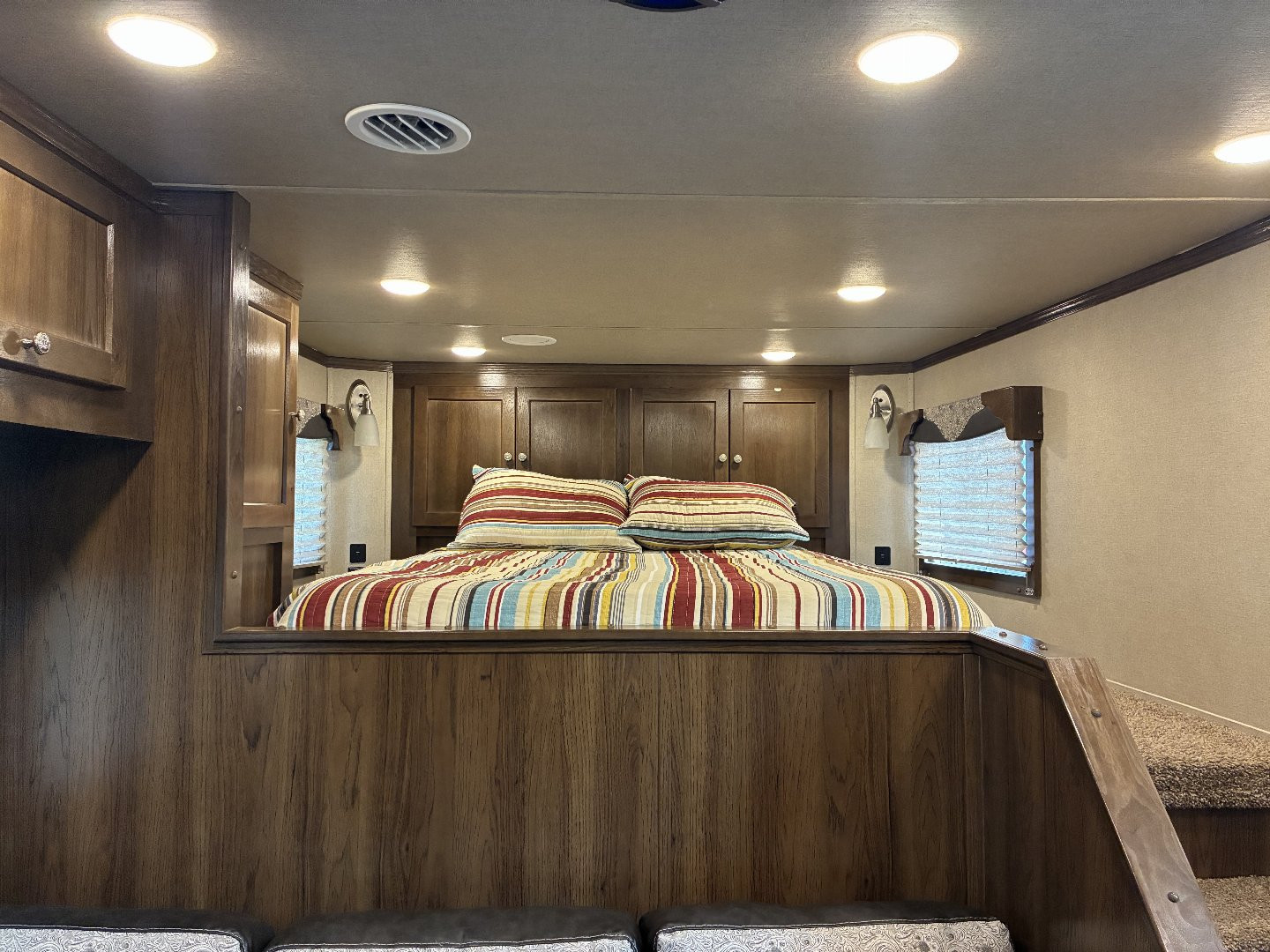 Used 2020 SMC SL8313SSR Horse Trailer