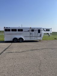 Used 1999 4-Star Trailers 3H GN with Midtack Horse Trailer