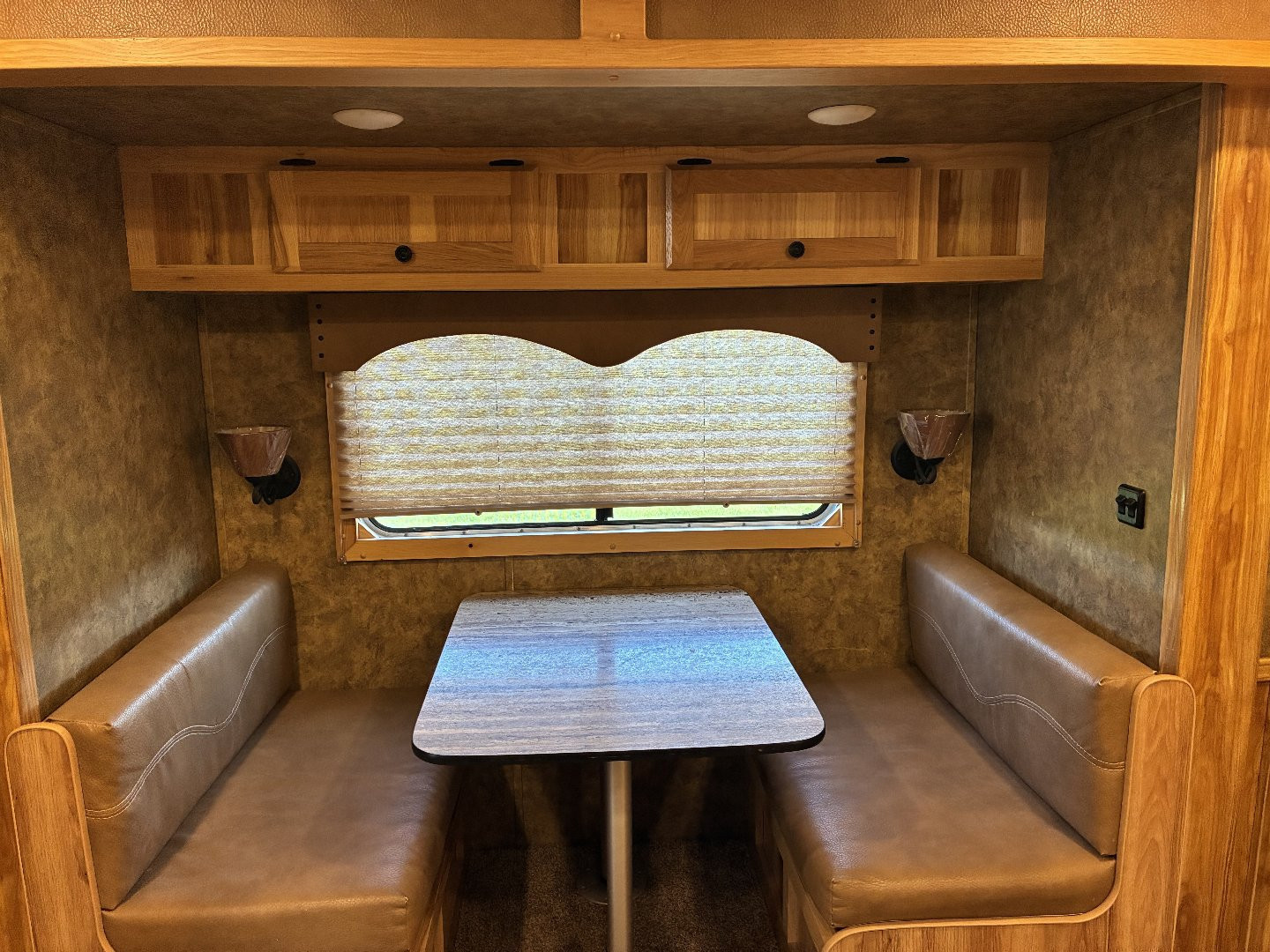 Used 2017 Lakota Charger 4H 11'LQ Horse Trailer