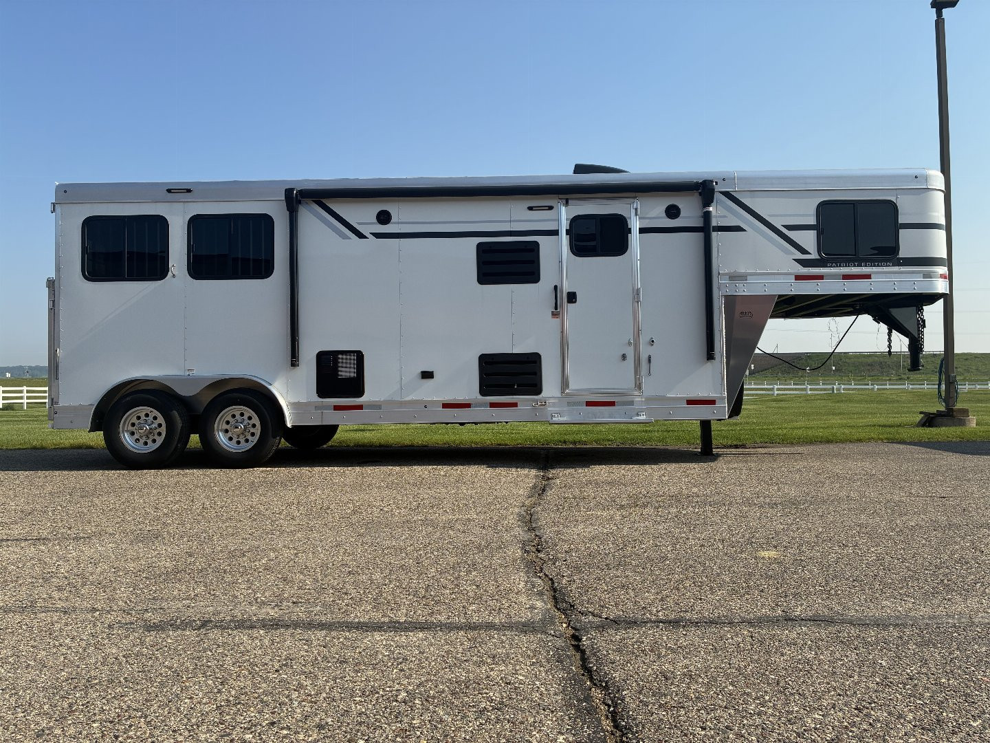 New 2025 SMC P829SR 2H 9' LQ Horse Trailer
