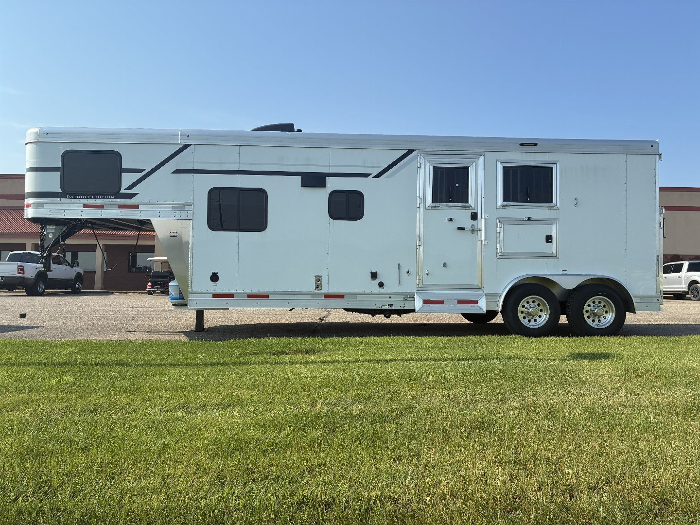 New 2025 SMC P829SR 2H 9' LQ Horse Trailer