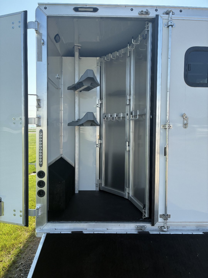 New 2025 SMC P829SR 2H 9' LQ Horse Trailer