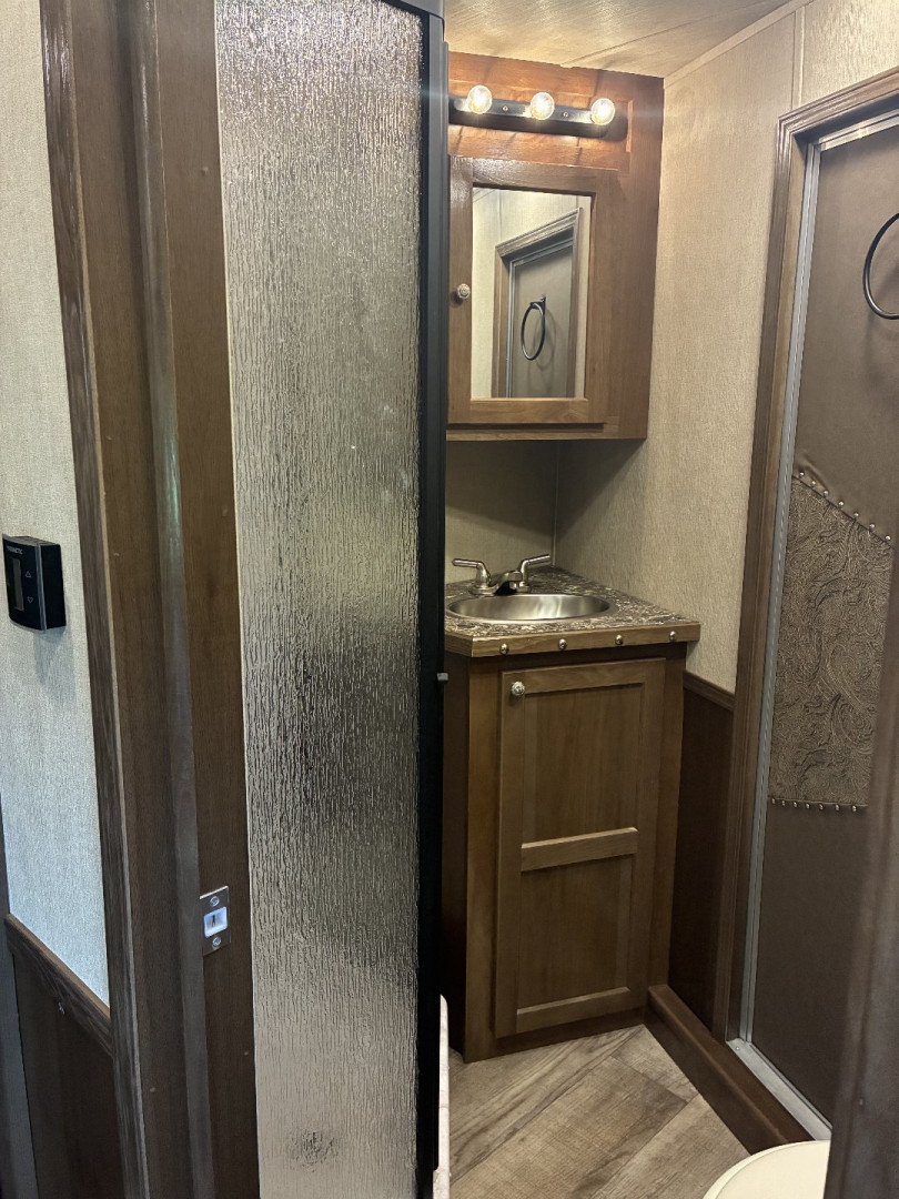 New 2025 SMC P829SR 2H 9' LQ Horse Trailer