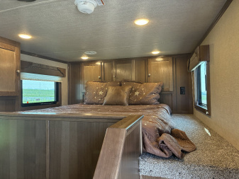New 2025 SMC P829SR 2H 9' LQ Horse Trailer