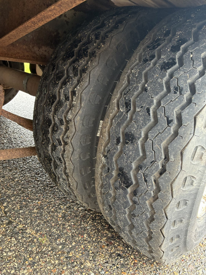 Used 1995 Towmaster Deckover Trailer