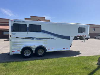 Used 2010 Cimarron 2H GN Horse Trailer