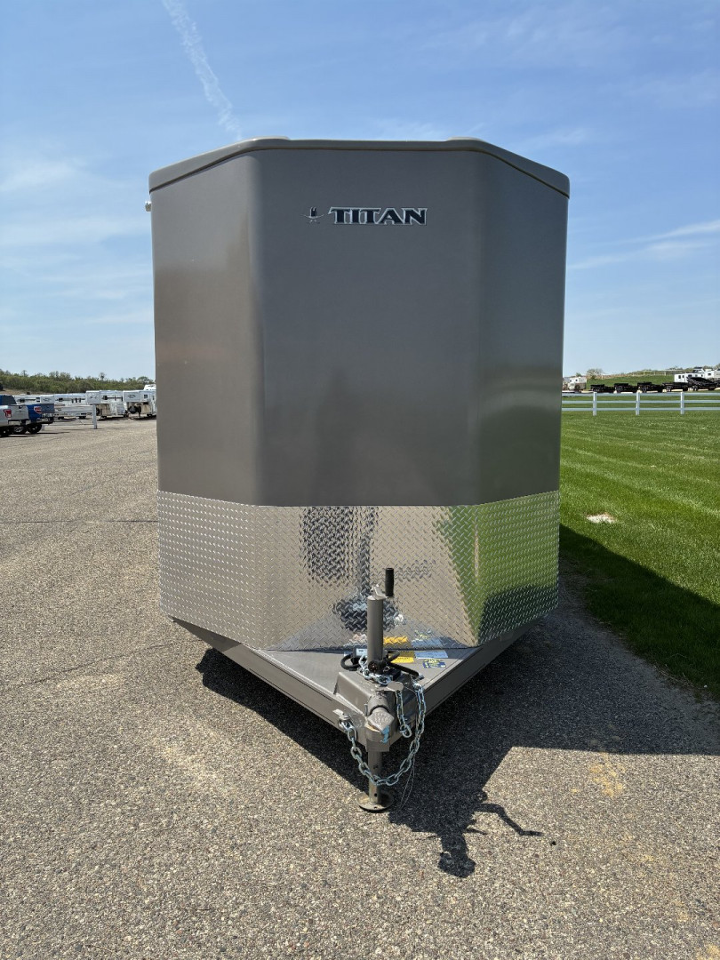 New 2025 Titan Avalanche II 3H BP Horse Trailer