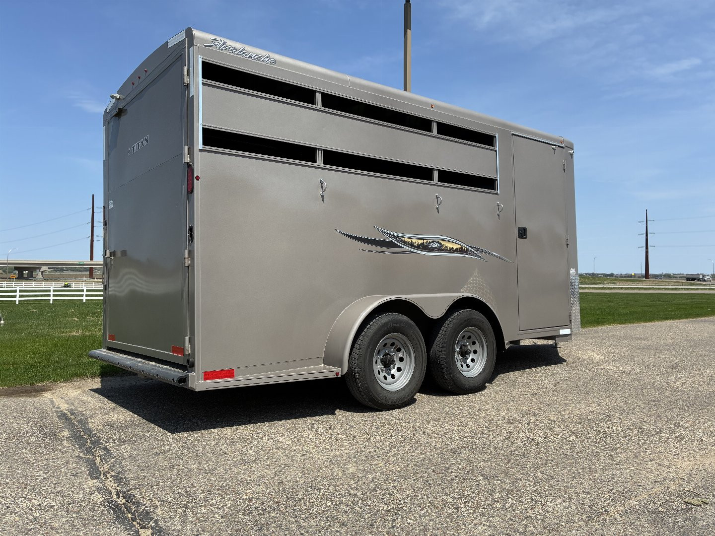 New 2025 Titan Avalanche II 3H BP Horse Trailer