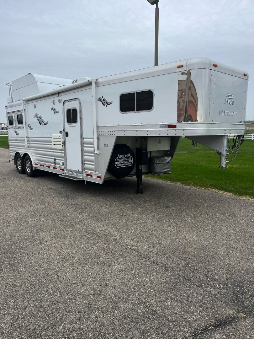 Used 2016 Platinum 2H 10'4" LQ Horse Trailer