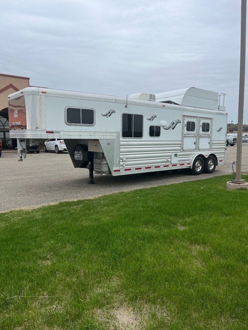 Used 2016 Platinum 2H 10'4" LQ Horse Trailer