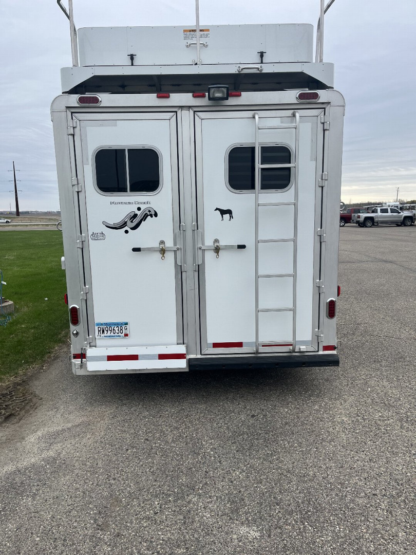 Used 2016 Platinum 2H 10'4" LQ Horse Trailer