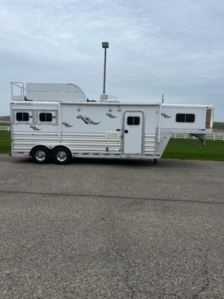 Used 2016 Platinum 2H 10'4  LQ Horse Trailer