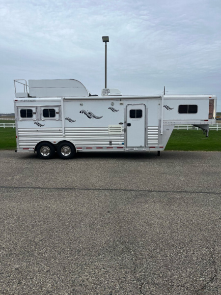 Used 2016 Platinum 2H 10'4" LQ Horse Trailer
