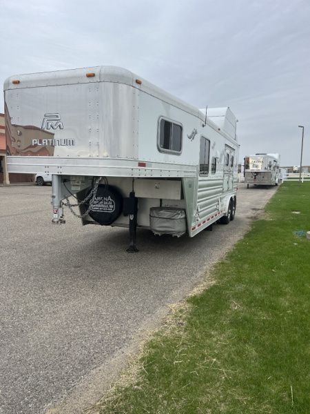 Used 2016 Platinum 2H 10'4" LQ Horse Trailer