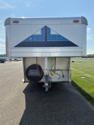 Used 1987 4-Star Trailers 5H GN Horse Trailer