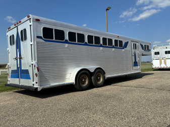 Used 1987 4-Star Trailers 5H GN Horse Trailer