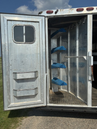 Used 1987 4-Star Trailers 5H GN Horse Trailer
