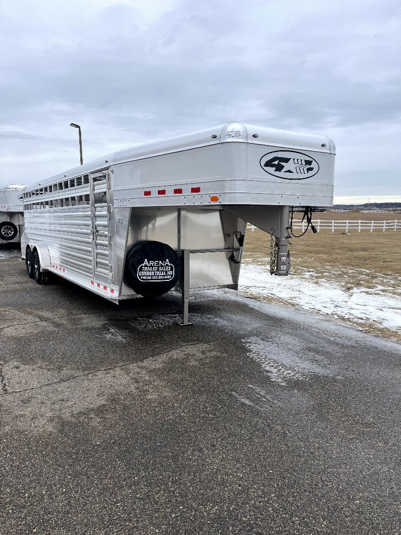 New 2025 4-Star Trailers 24' St GN Trailer