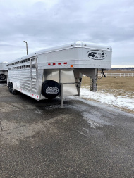 New 2025 4-Star Trailers 24' St GN Trailer