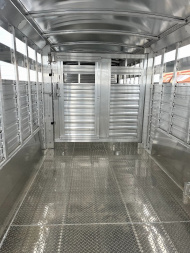 New 2025 4-Star Trailers 24' St GN Trailer