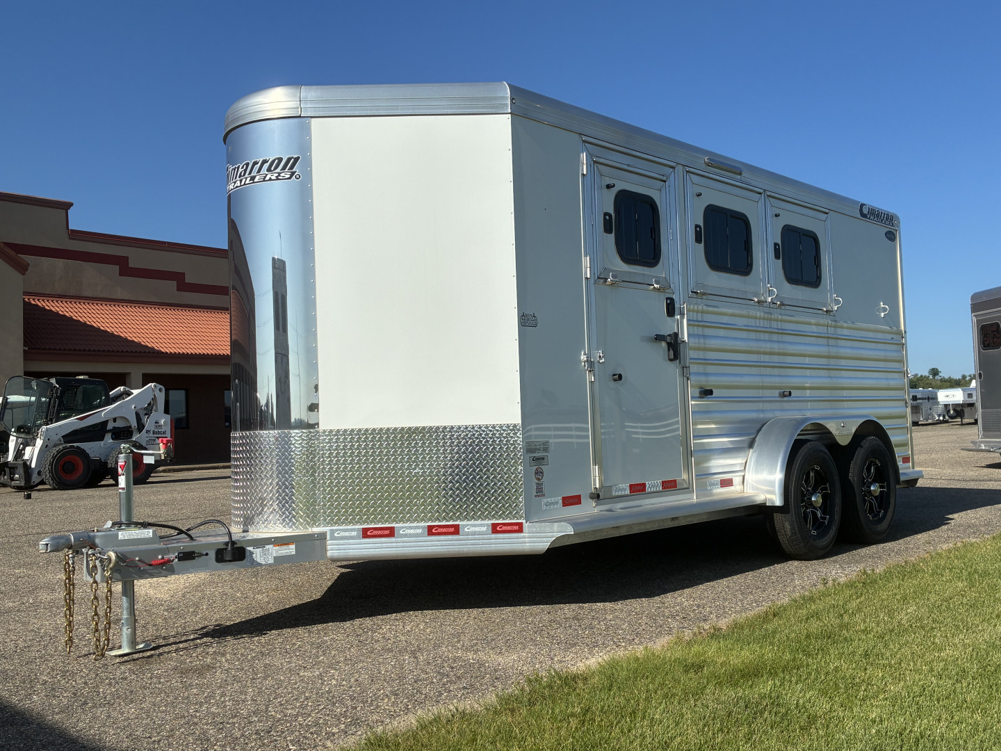 New 2025 Cimarron Trailers 3H BP RTG Horse Trailer