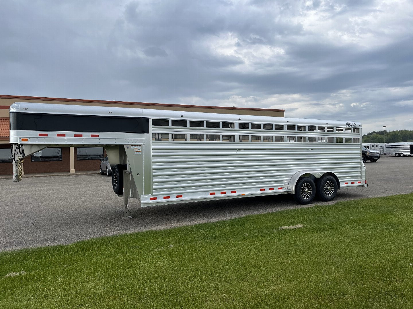 New 2025 4-Star Trailers 7'x24' Stock GN Stock / Stock Combo Trailer