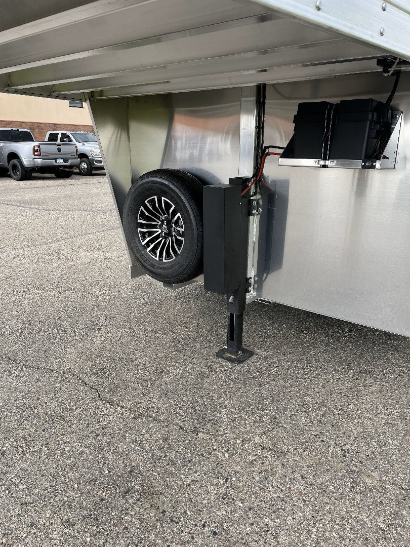 New 2025 4-Star Trailers 7'x24' Stock Combo GN Stock / Stock Combo Trailer