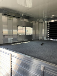New 2025 4-Star Trailers 6-9 Horse Head to Head Horse Trailer