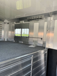 New 2025 4-Star Trailers 6-9 Horse Head to Head Horse Trailer