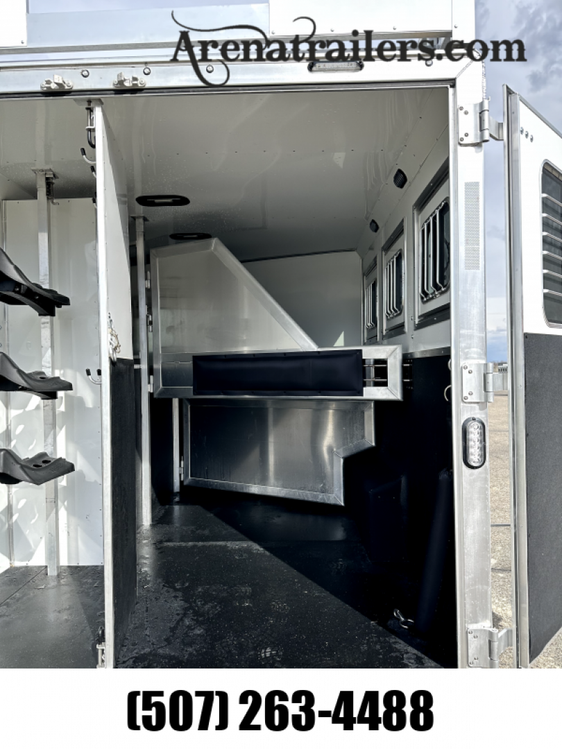 Used 2023 Lakota 3H 15' LQ  Horse Trailer