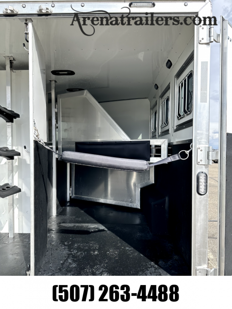 Used 2023 Lakota 3H 15' LQ  Horse Trailer
