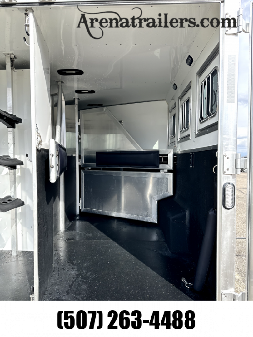 Used 2023 Lakota 3H 15' LQ  Horse Trailer