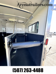 New 2024 Cimarron Trailers 2H BP Straight Load Horse Trailer