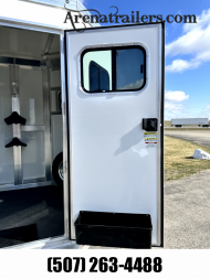 New 2024 Cimarron Trailers 2H BP Straight Load Horse Trailer