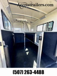 New 2024 Cimarron Trailers 2H BP Straight Load Horse Trailer