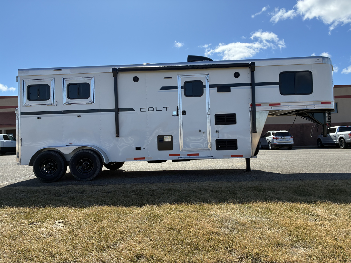 New 2026 Lakota 2H 7' LQ AC27 Horse Trailer