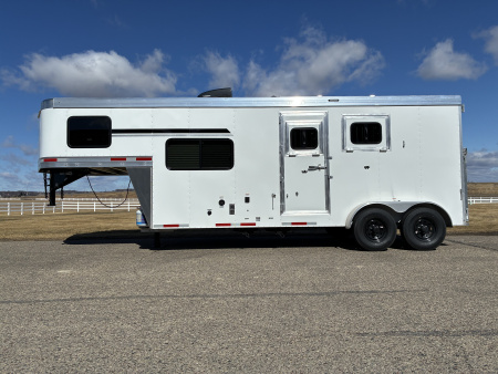 New 2026 Lakota 2H 7' LQ AC27 Horse Trailer