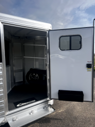 New 2024 Cimarron Trailers 2H BP RTG Horse Trailer
