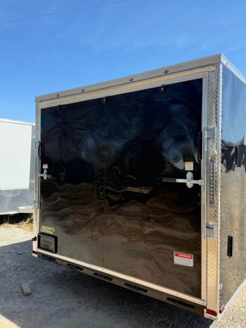 New 2025 Oak Ridge 8.5x24 Cargo / Enclosed Trailer