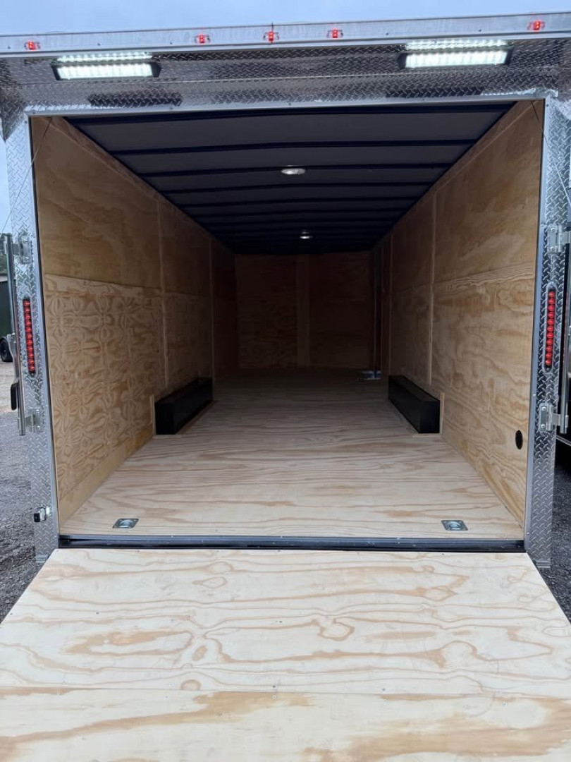 New 2025 Oak Ridge 8.5x24 Cargo / Enclosed Trailer Spread axle