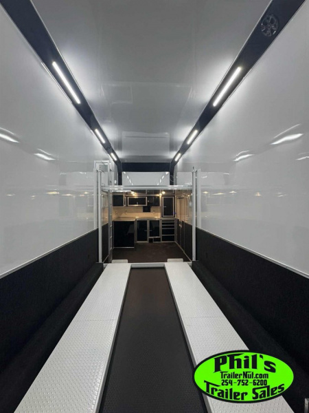 New Haulmark NEW 85X32 ALUMINUM STACKER ENCLOSED RACE TRAILER Car / Racing Trailer