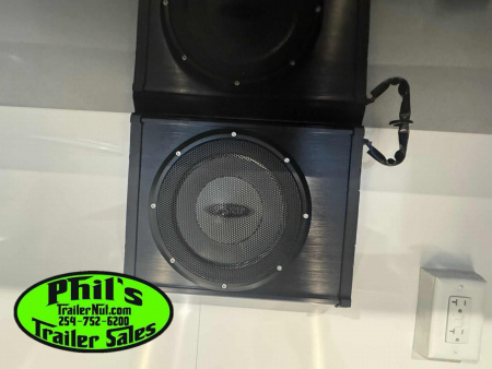 New Haulmark NEW 85X32 ALUMINUM STACKER ENCLOSED RACE TRAILER Car / Racing Trailer