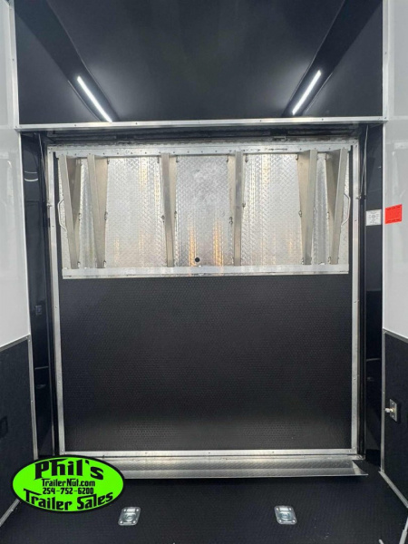 New Haulmark NEW 85X32 ALUMINUM STACKER ENCLOSED RACE TRAILER Car / Racing Trailer