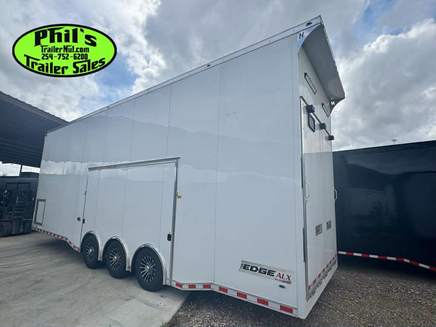 New Haulmark NEW 85X32 ALUMINUM STACKER WITH ESCAPE DOOR ENCLOSED RACE TRAILER Car / Racing Trailer TWO CAR HAULER
