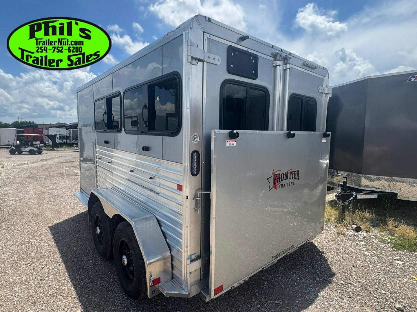 New Frontier Trailers 4PEN Stock / Stock Combo Trailer